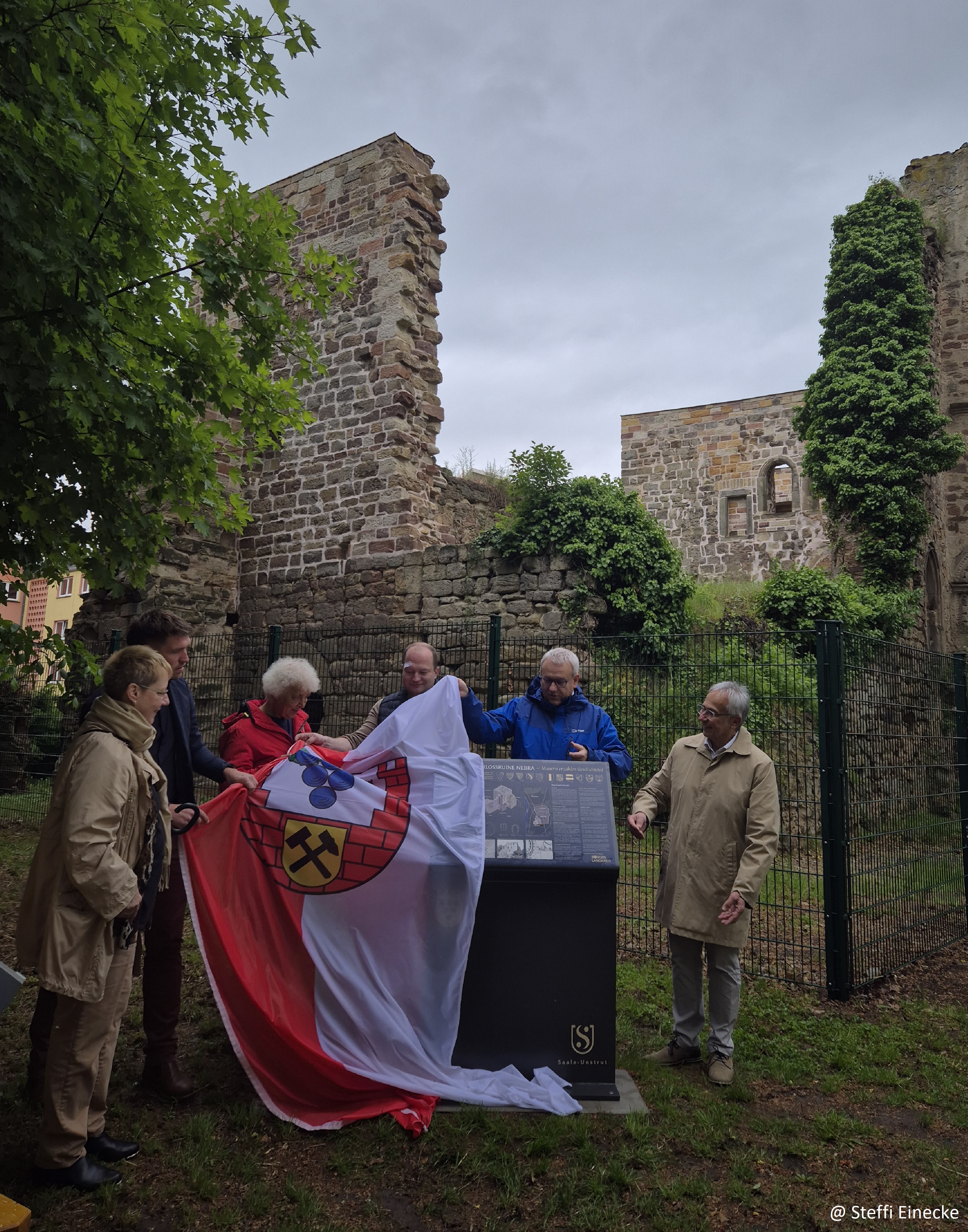 Schlossruine Nebra Informationstafel